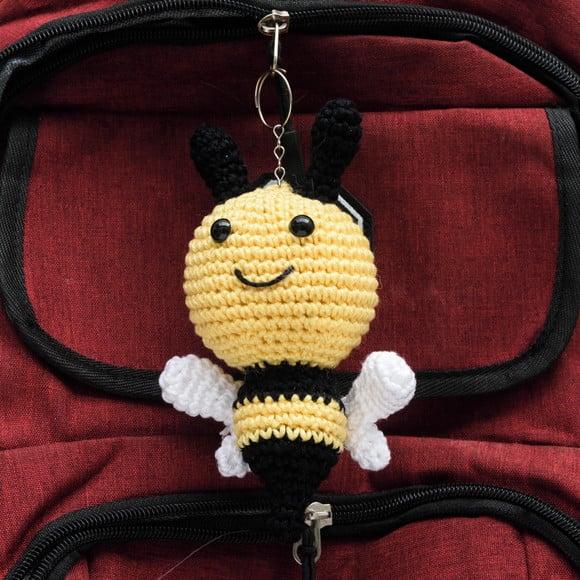 Chaveiro de Abelha em Amigurumi