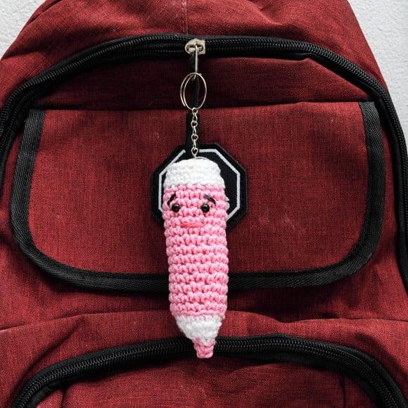 Chaveiro Lápis em Amigurumi