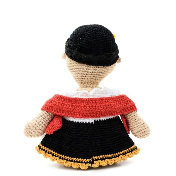 Frida Kahlo Costureira em Amigurumi