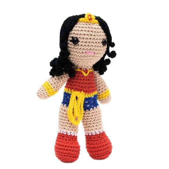 Mulher Maravilha em Amigurumi