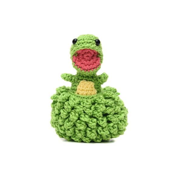 Ovo com Filhote de Dinossauro Verde em Amigurumi