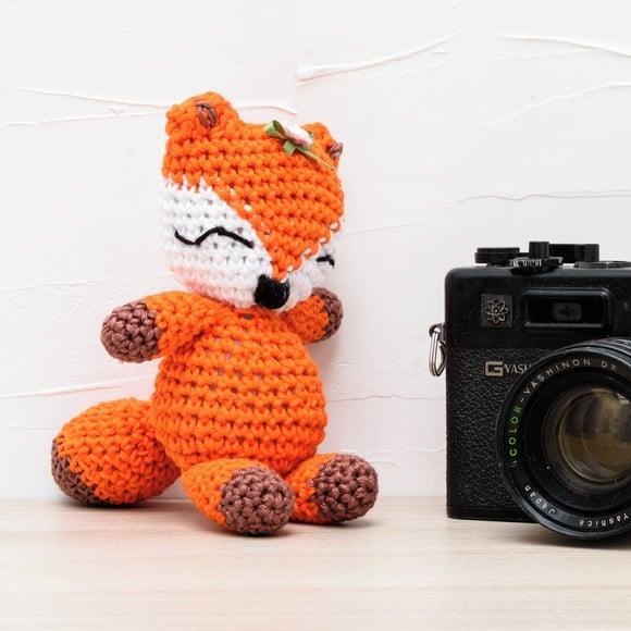 Raposinha em Cores Vivas em Amigurumi