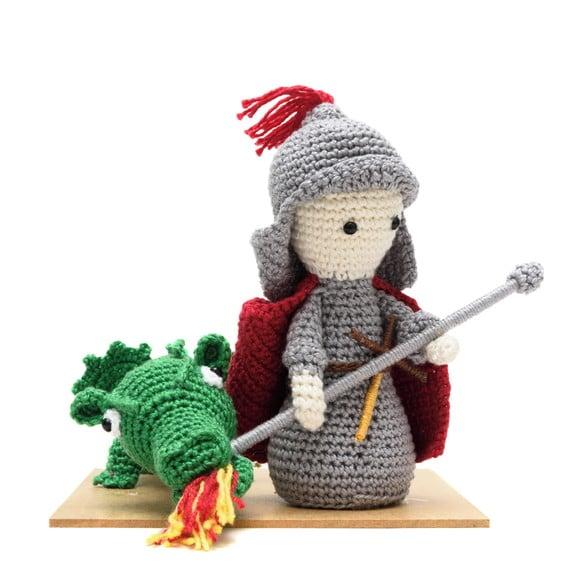 São Jorge e o Dragão em Amigurumi