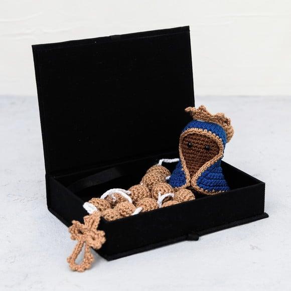 Terço Nossa Senhora Aparecida em Amigurumi