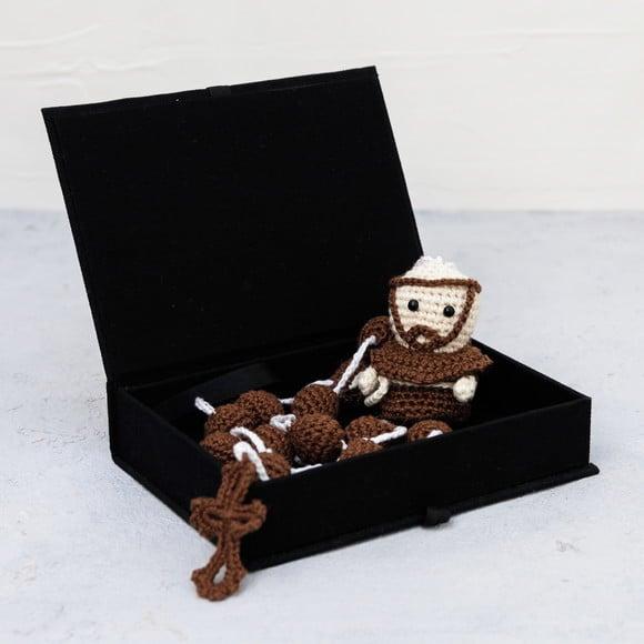 Terço São Francisco de Assis em Amigurumi