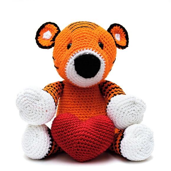 Tigre com Coração em Amigurumi