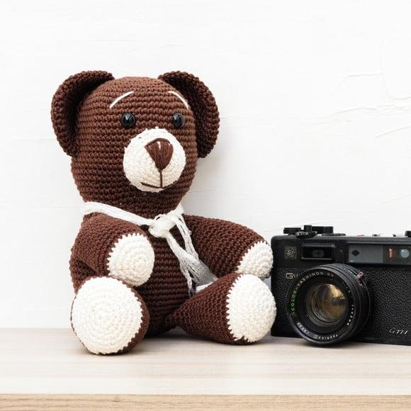 Urso Marrom de Manta em Amigurumi