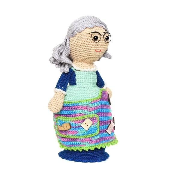 Vovó Costureira em Amigurumi