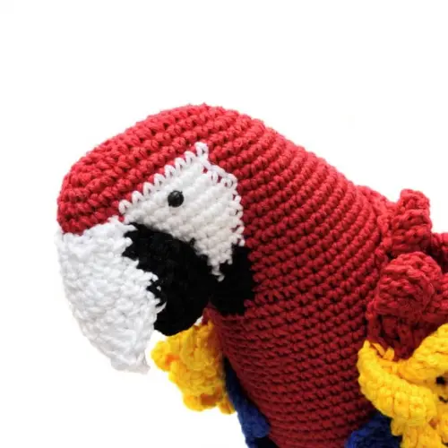 Arara Vermelha e Amarela em Amigurumi