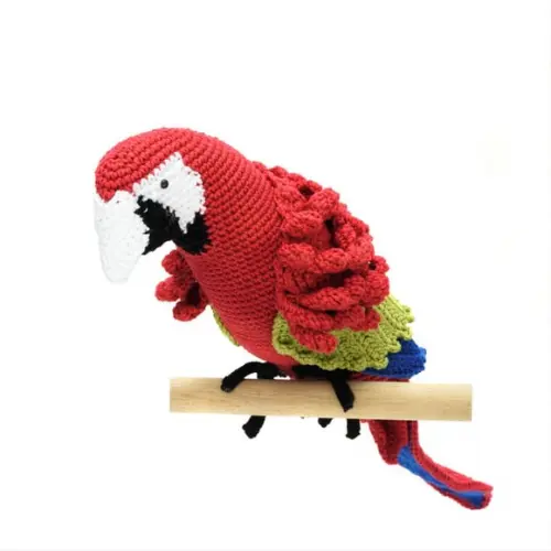Arara Vermelha e Verde em Amigurumi