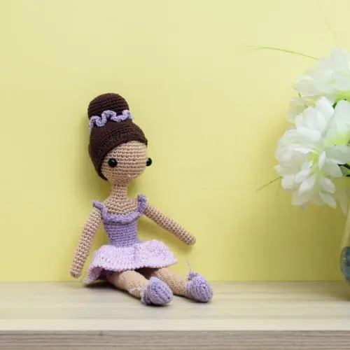 Boneca Bailarina Alana em Amigurumi