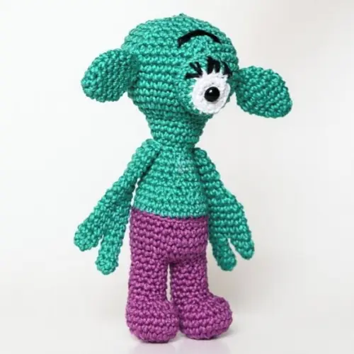 Boneco Alienígena em Amigurumi