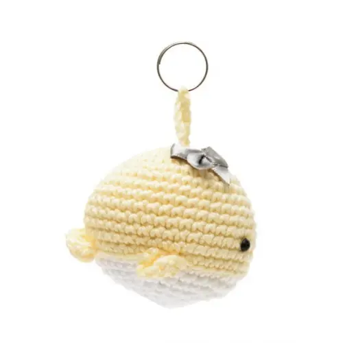 Chaveiro Baleia com Lacinho em Amigurumi