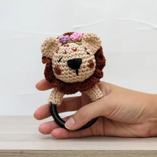 Chocalho Leãozinho em Amigurumi