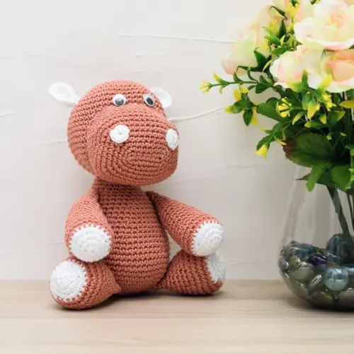 Hipopótamo Marrom em Amigurumi