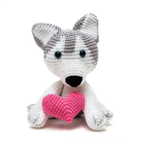 Husky com Coração em Amigurumi