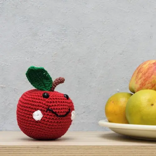 Maçã em Amigurumi