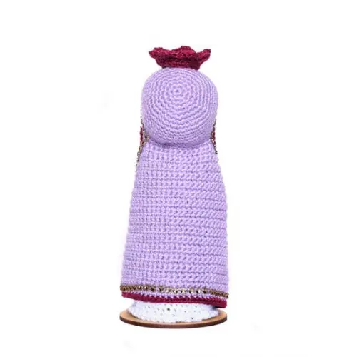 Nossa Senhora Lilás em Amigurumi