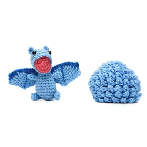Ovo com Filhote de Dragão Azul em Amigurumi