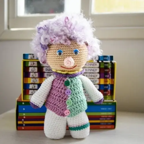 Palhaça de Cabelo Crespo em Amigurumi