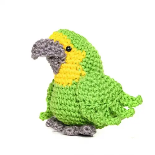 Papagaio Verde e Amarelo em Amigurumi
