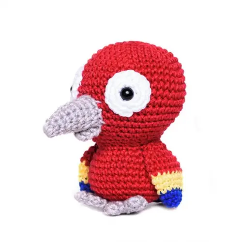 Papagaio Vermelho em Amigurumi