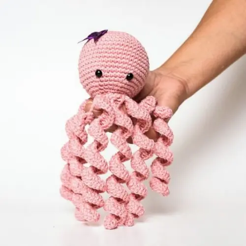 Polvo Rosa para Newborn em Amigurumi