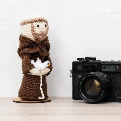 São Francisco de Assis em Amigurumi
