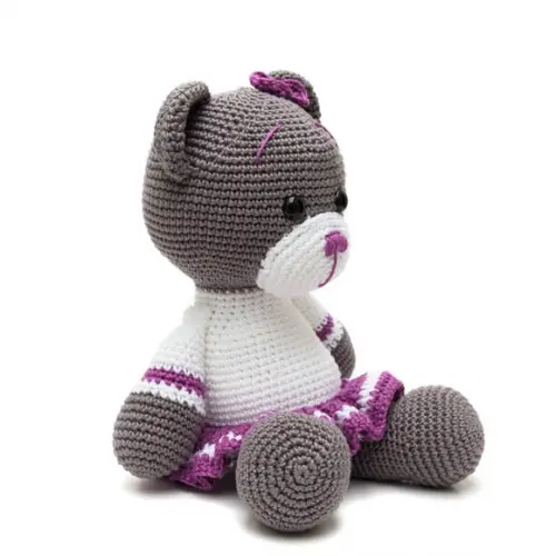 Ursa de Saia Roxa em Amigurumi