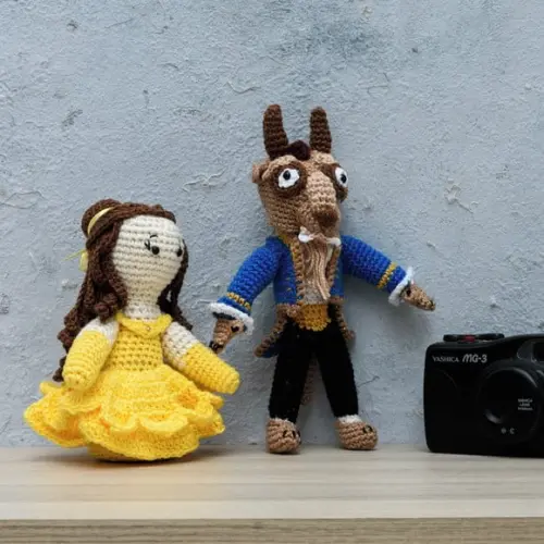 a Bela e a Fera em Amigurumi