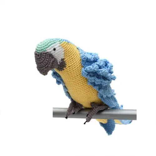 Arara em Amigurumi