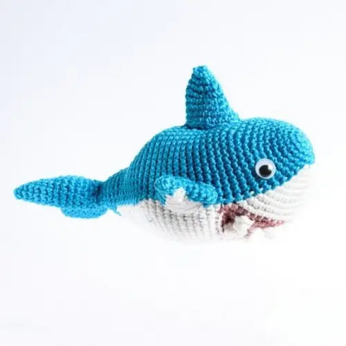 Baby Shark Azul em Amigurumi