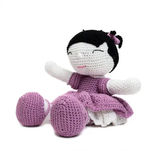 Boneca Miong em Amigurumi