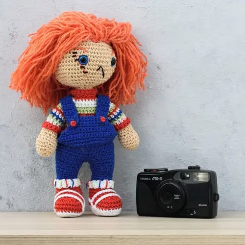 Boneco Chucky em Amigurumi