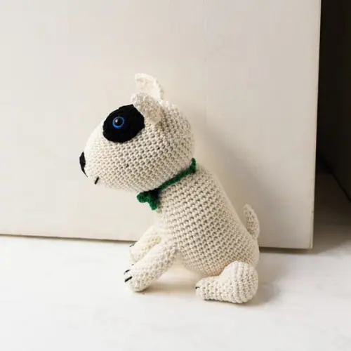 Cachorro Bacon Bull Terrier Peso de Porta em Amigurumi
