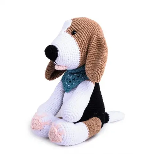 Cachorro Beagle Escuro em Amigurumi