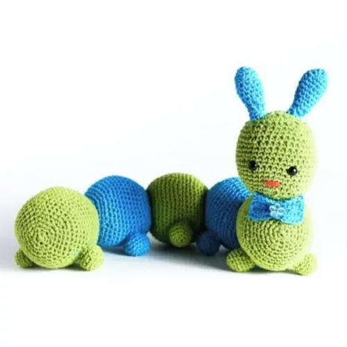 Centopéia Peso de Porta em Amigurumi