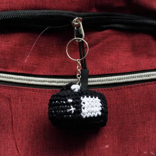 Chaveiro Câmera Fotográfica em Amigurumi