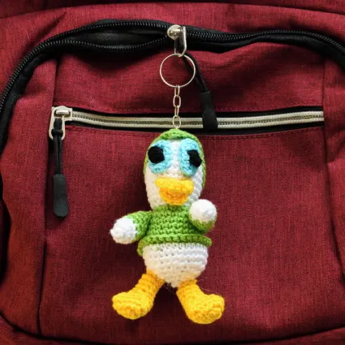 Chaveiro Luisinho Sobrinho do Pato Donald em Amigurumi