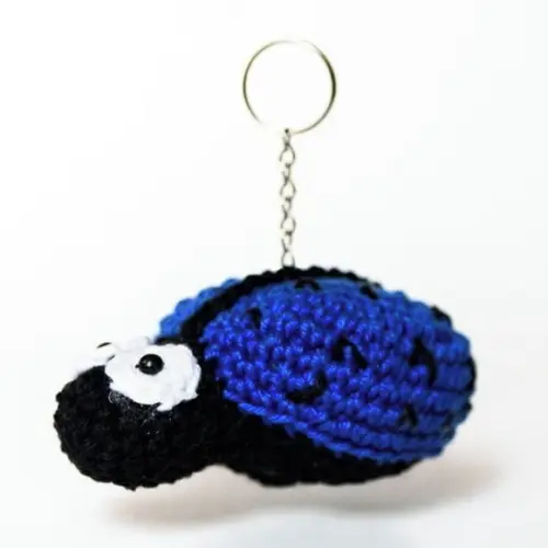 Chaveiro Joaninha em Amigurumi