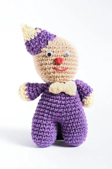 Chaveiro Palhacinho em Amigurumi