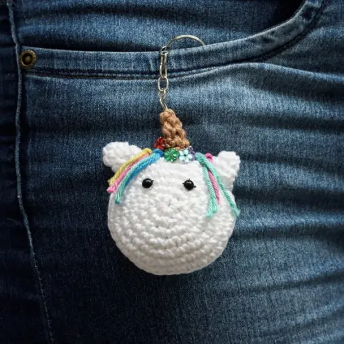 Chaveiro Unicórnio Pequeno em Amigurumi
