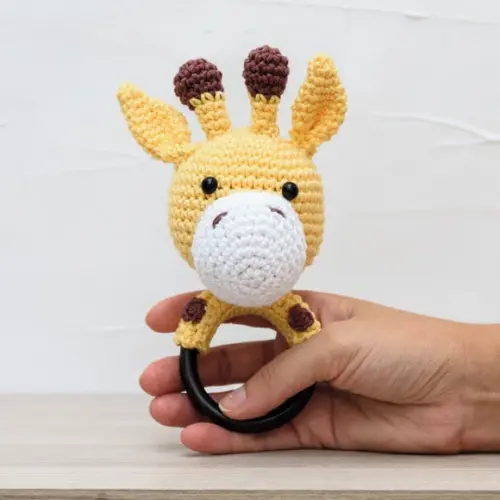 Chocalho Girafa Grande em Amigurumi