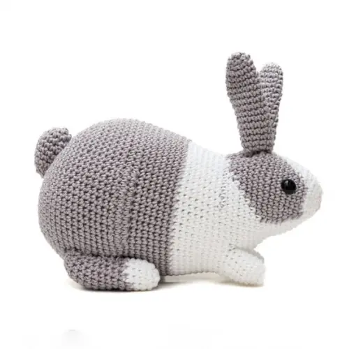 Coelho Holandês Cinza e Branco em Amigurumi
