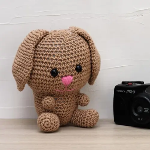 Coelho Marrom em Amigurumi