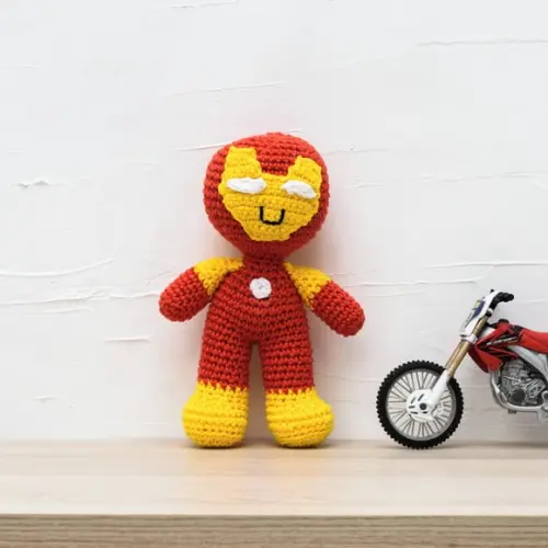 Homem de Ferro em Amigurumi