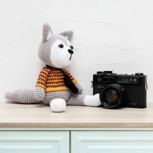 Lobo com Bolsa em Amigurumi