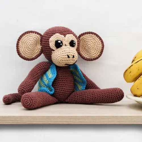 Macaco de Colete em Amigurumi