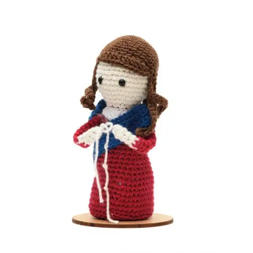 Nossa Senhora Desatadora de Nós em Amigurumi