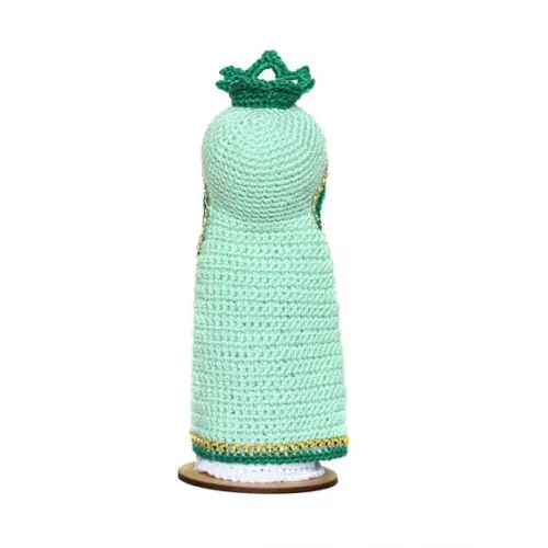 Nossa Senhora Verde Água em Amigurumi